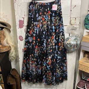 NWT Chic wish Black Floral A-Line Skirt THIN LINING AND Sheer Floral Skirt XL